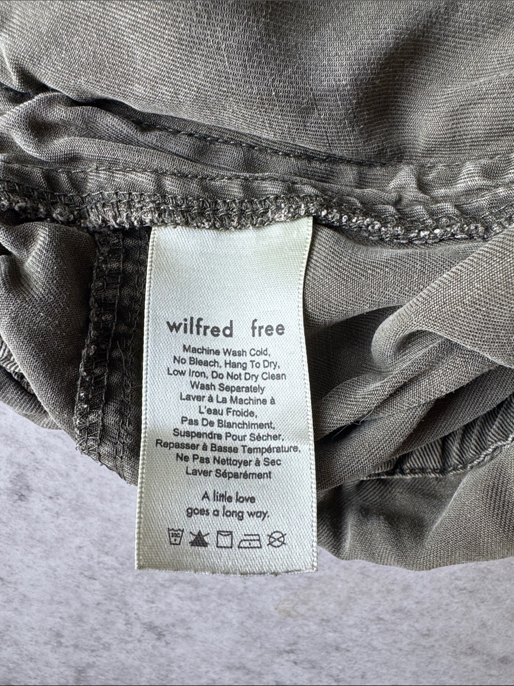 Wilfred Free Aritzia Olive Utility Shortalls Romper Size M - Picture 8 of 8